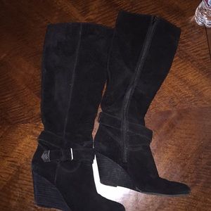 Heeled boots